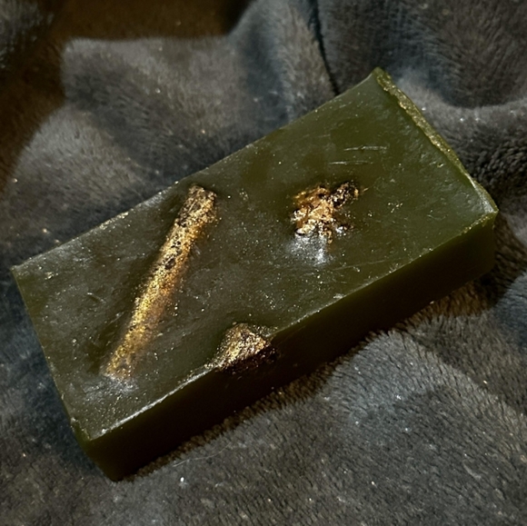 🌟LUSH Bob Holiday 2023 DISCONTINUED Soap NWT - Picture 4 of 7